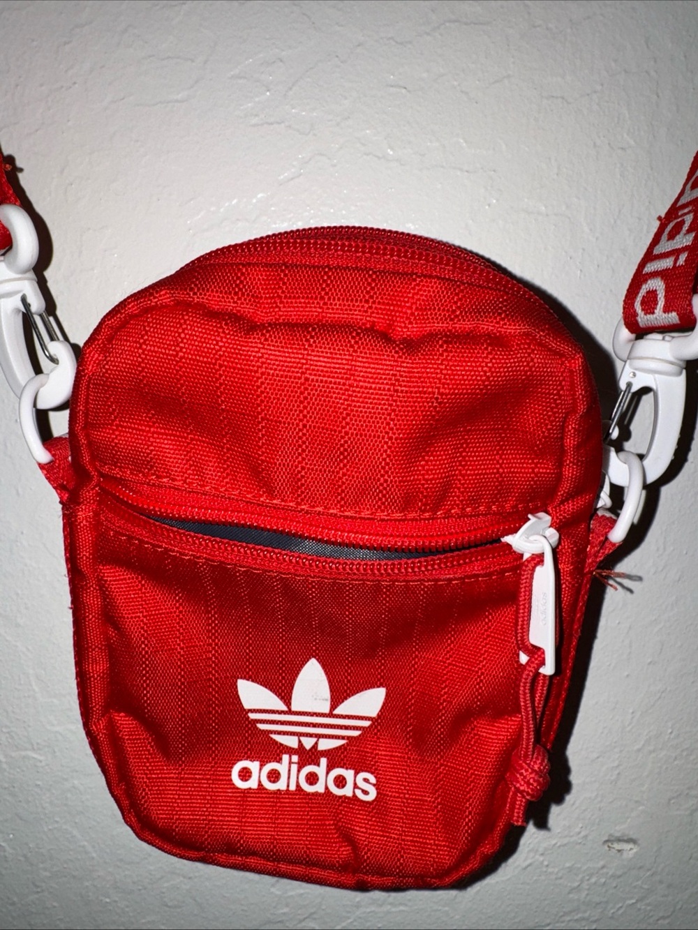 Adidas Originals Red Trefoil Festival Crossbody Bag Adjustable Logo Strap